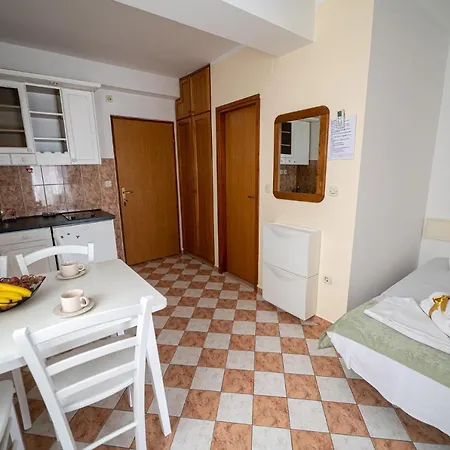 Apartmani Marin No1. Vodice Exterior photo